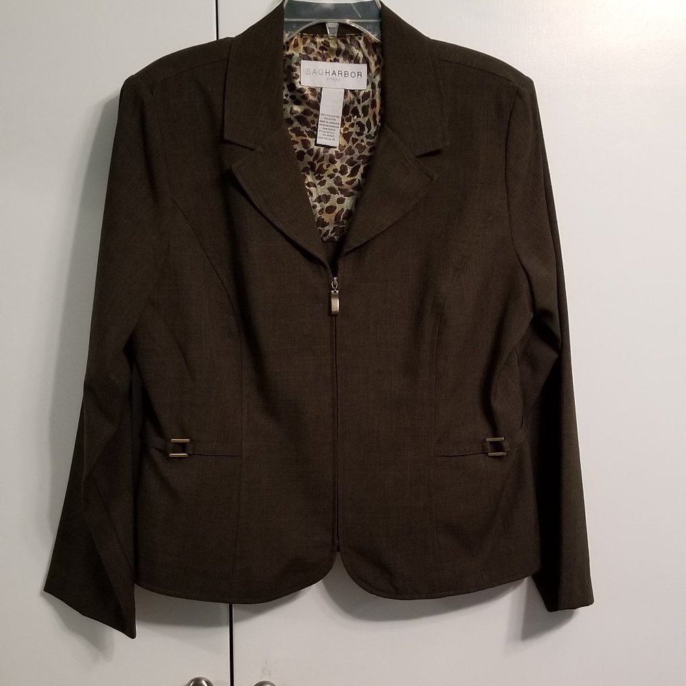 Sag Harbor Dress 3 piece suit. Dark green. Size 16